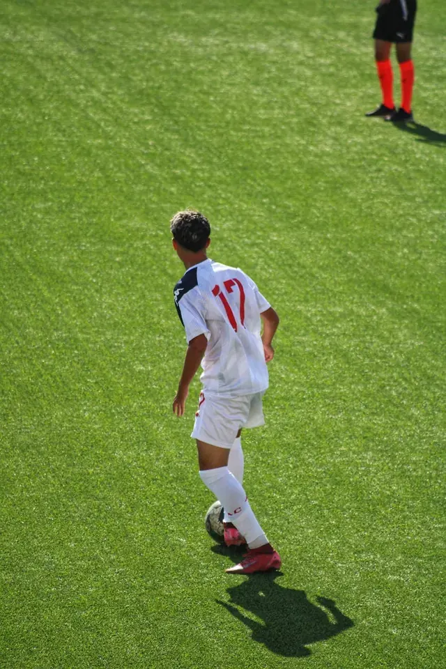 Alejandro Garnacho: Winger Profile 2025/26