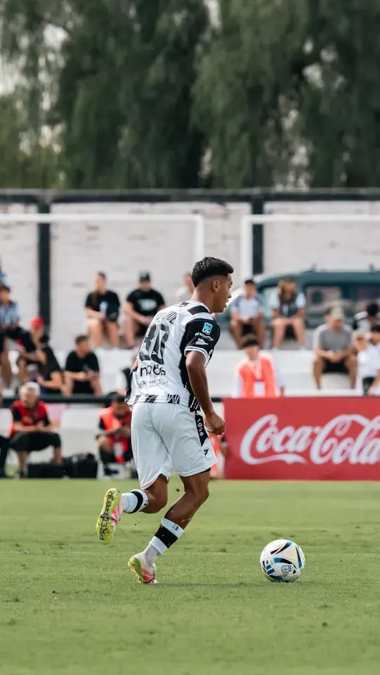 Midfield Press Resistance and Ball Progression